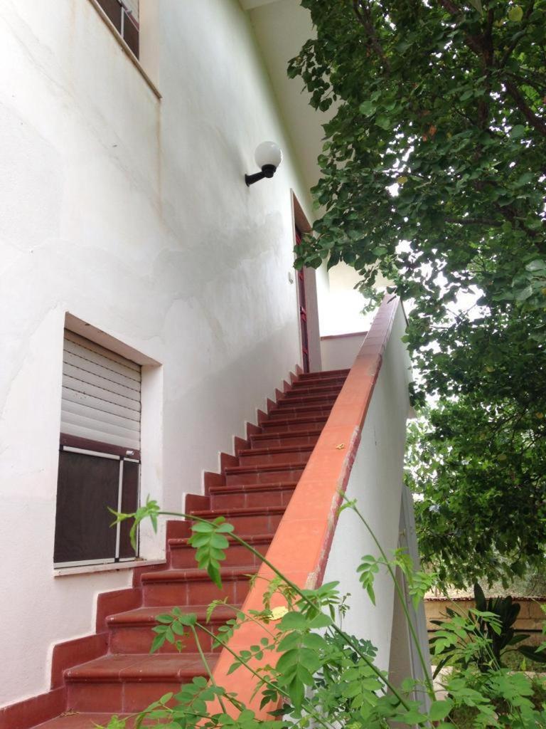 Appartamento Con Veranda Primo Piano Reitani Exterior foto